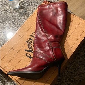 Lucchese Red Stilleto w/zip stitch
